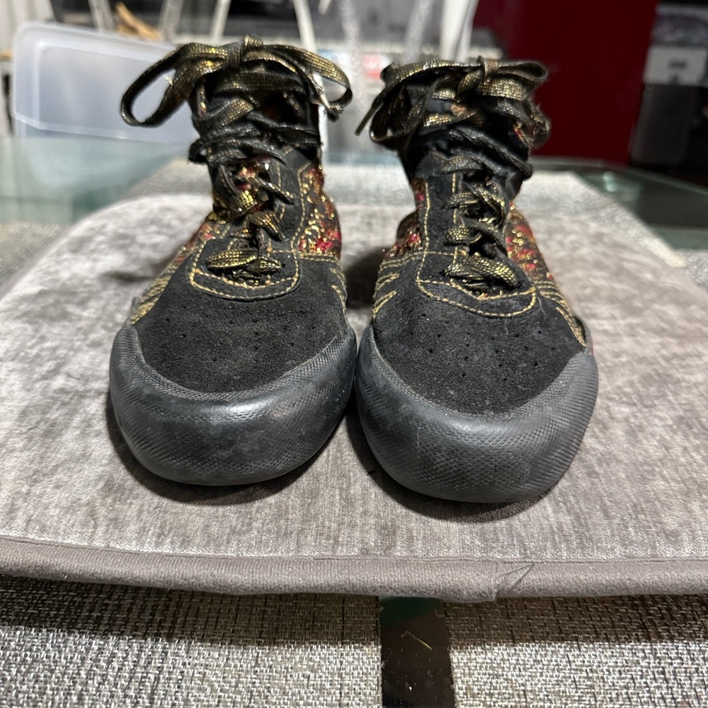 Stylish Black and Gold Women's Sneakers